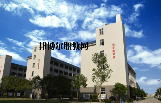 化州職業(yè)技術(shù)學(xué)校2020年報(bào)名條件、招生要求、招生對(duì)象