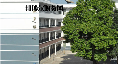 廣西廣播電視學(xué)校2020年報(bào)名條件、招生要求、招生對(duì)象
