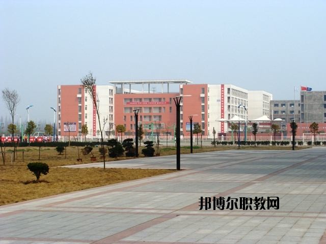 崇仁職業(yè)教育中心2020年報(bào)名條件、招生要求、招生對(duì)象 