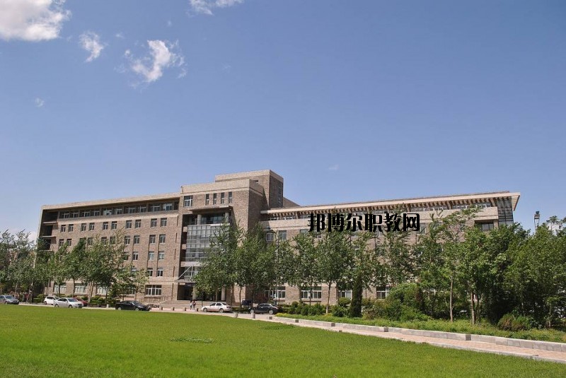 恩施中等職業(yè)技術學校2020年報名條件、招生要求、招生對象