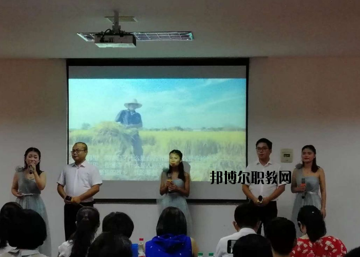 廣豐區(qū)信息技術(shù)學(xué)校怎么樣、好不好