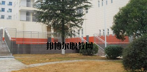 浦北第一職業(yè)技術(shù)學(xué)校2020年報(bào)名條件、招生要求、招生對象