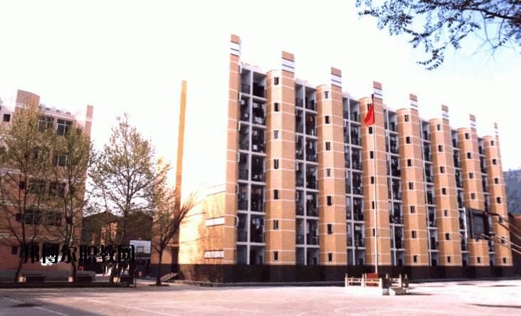 達(dá)州風(fēng)華職業(yè)技術(shù)學(xué)校2020年報(bào)名條件、招生要求、招生對(duì)象