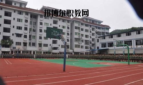 南充中等專業(yè)學(xué)校2020年報(bào)名條件、招生要求、招生對(duì)象
