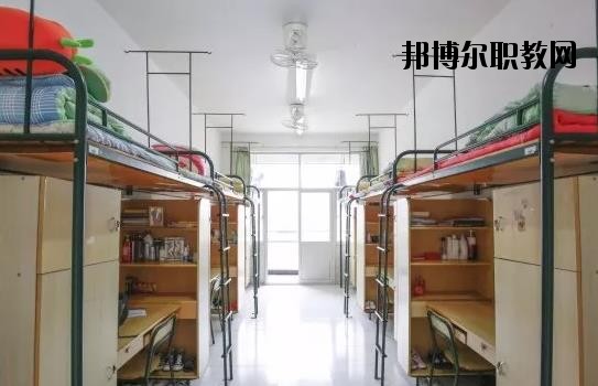 平陽縣職業(yè)中等專業(yè)學校2020年宿舍條件