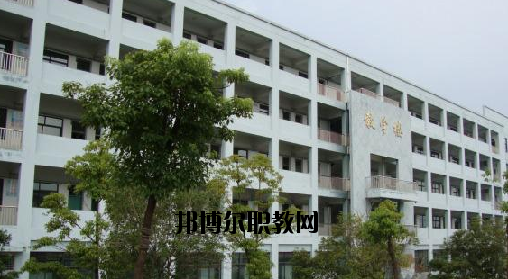 寧波興港職業(yè)高級(jí)中學(xué)2020年報(bào)名條件、招生要求、招生對(duì)象