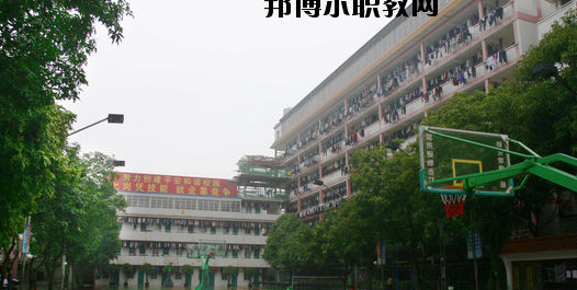 廣西商貿(mào)高級技工學(xué)校2020年報名條件、招生要求、招生對象