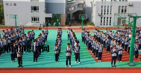 安吉職業(yè)技術(shù)學(xué)校2020年報名條件、招生要求、招生對象