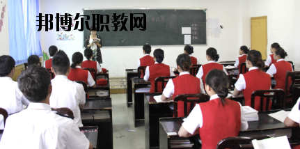 甘肅東方航空高鐵學(xué)校2020年報(bào)名條件、招生要求、招生對(duì)象