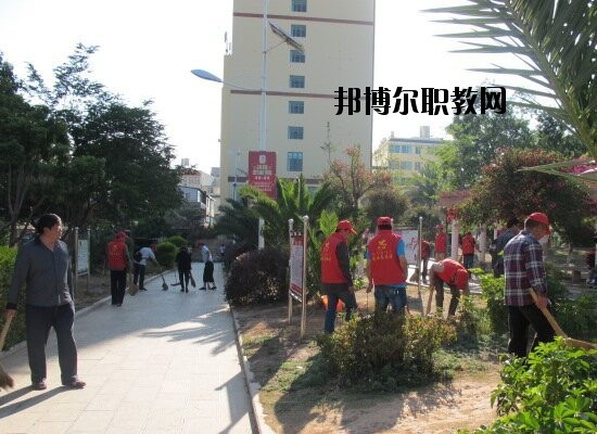 姚安縣職業(yè)高級中學(xué)怎么樣、好不好