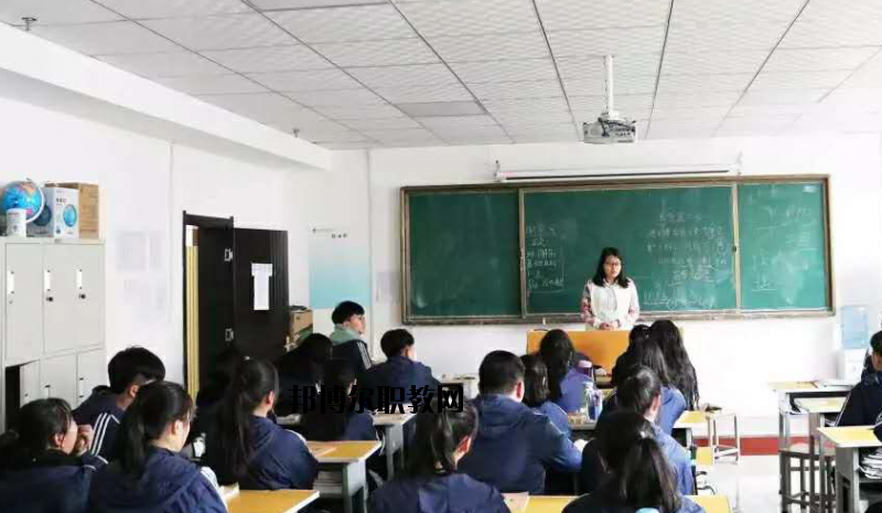 西安藝術(shù)職業(yè)高級(jí)中學(xué)2020年報(bào)名條件、招生要求、招生對(duì)象 