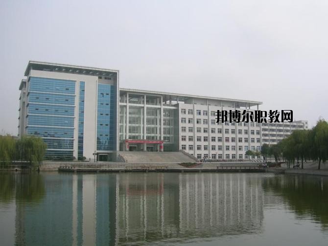 元謀縣職業(yè)高級中學(xué)2020年學(xué)費、收費多少