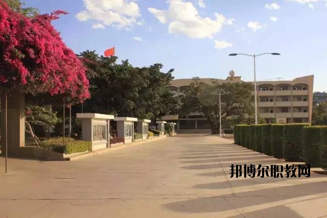 元謀縣職業(yè)高級中學(xué)2020年報名條件、招生要求、招生對象