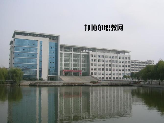 元謀縣職業(yè)高級(jí)中學(xué)地址在哪里