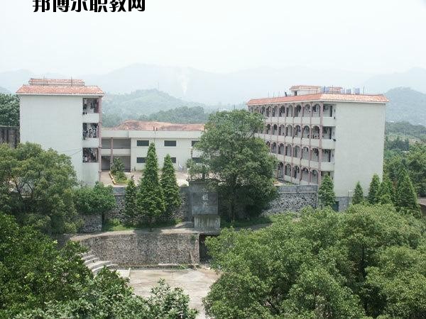 萍鄉(xiāng)電子工業(yè)學(xué)校2020年報名條件、招生要求、招生對象