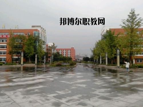 四川江油工業(yè)學(xué)校2020年報名條件、招生要求、招生對象