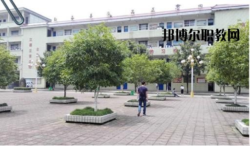 萍鄉(xiāng)福田職業(yè)中學(xué)2020年報(bào)名條件、招生要求、招生對象