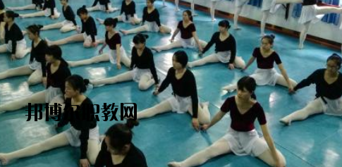 酒泉農(nóng)墾技工學(xué)校2020年學(xué)費(fèi)、收費(fèi)多少