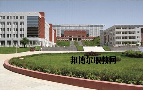 銅仁廣播電視大學(xué)中專部學(xué)校怎么樣、好不好