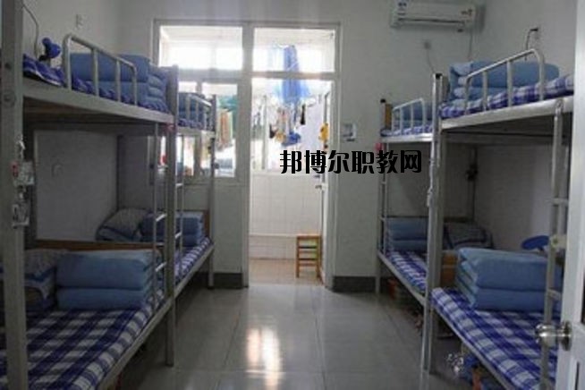 資陽(yáng)市樂(lè)至機(jī)電職業(yè)技術(shù)學(xué)校2020年宿舍條件