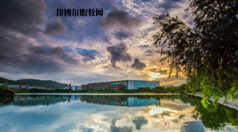 紅安職教中心怎么樣、好不好