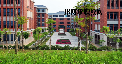 東莞輕工業(yè)學(xué)校2020年報名條件、招生要求、招生對象