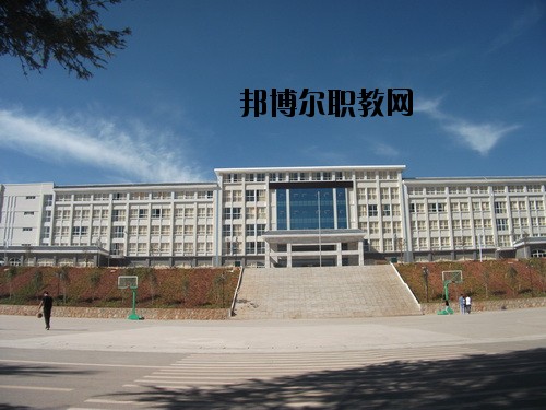 文山職業(yè)高級中學2020年報名條件、招生要求、招生對象