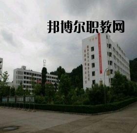 遂寧應(yīng)用高級技工學(xué)校2020年報名條件、招生要求、招生對象