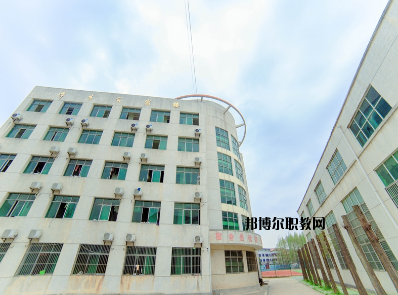 黃岡技師學(xué)院2020年報(bào)名條件、招生要求、招生對象