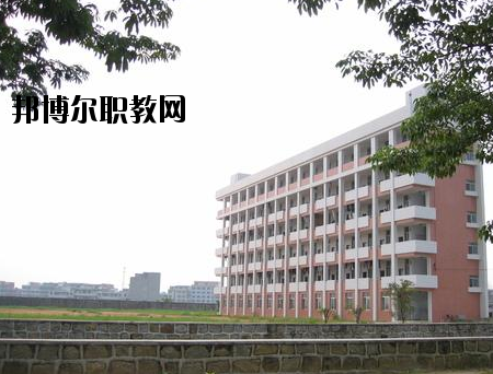 揭陽技工學校2020年報名條件、招生要求、招生對象