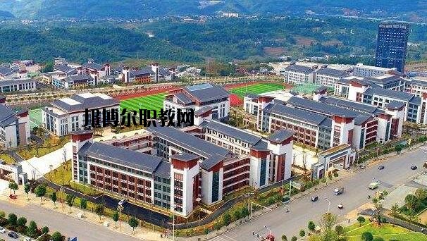 大方綜合職業(yè)技術(shù)學(xué)校2020年報名條件、招生要求、招生對象