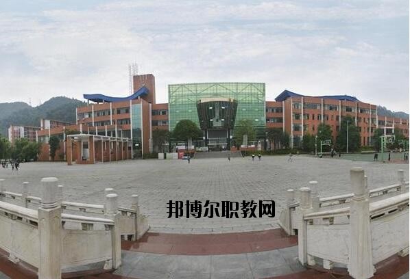 遵義體育運(yùn)動(dòng)學(xué)校2020年報(bào)名條件、招生要求、招生對象