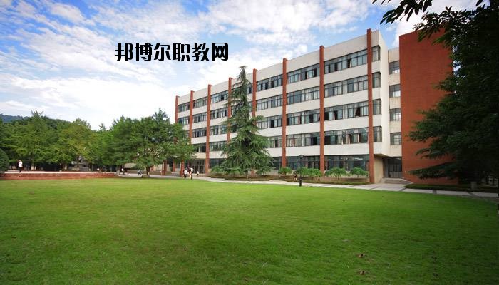 黃岡電子信息學(xué)校2020年報(bào)名條件、招生要求、招生對(duì)象