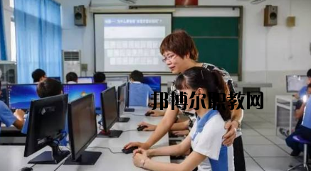 蘭州高新科技學(xué)校2020年學(xué)費(fèi)、收費(fèi)多少