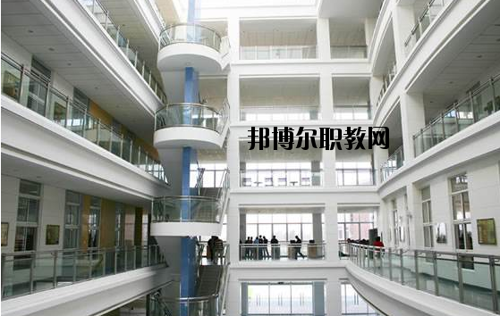 河南永城中等專(zhuān)業(yè)學(xué)校2021年招生辦聯(lián)系電話(huà)