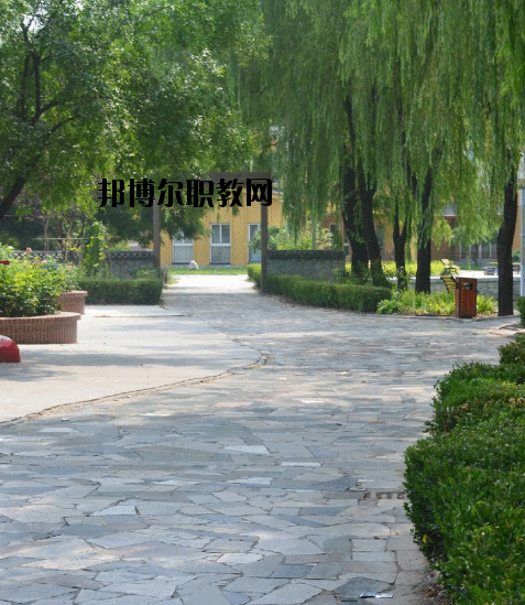 河南郟縣科技中等專業(yè)學校2021年招生辦聯(lián)系電話