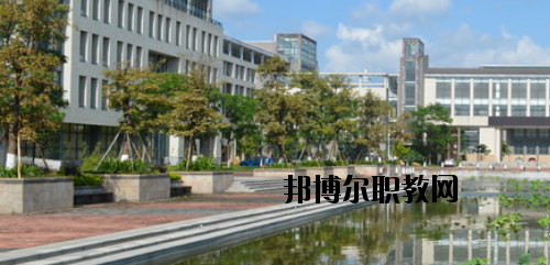 佛山高明區(qū)職業(yè)技術(shù)學(xué)校2020年報(bào)名條件、招生要求、招生對(duì)象