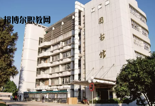 江門幼兒師范學(xué)校2020年報(bào)名條件、招生要求、招生對(duì)象