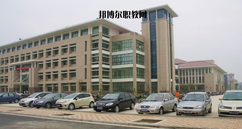 連云港師范高等?？茖W(xué)校2020年報(bào)名條件、招生要求、招生對象