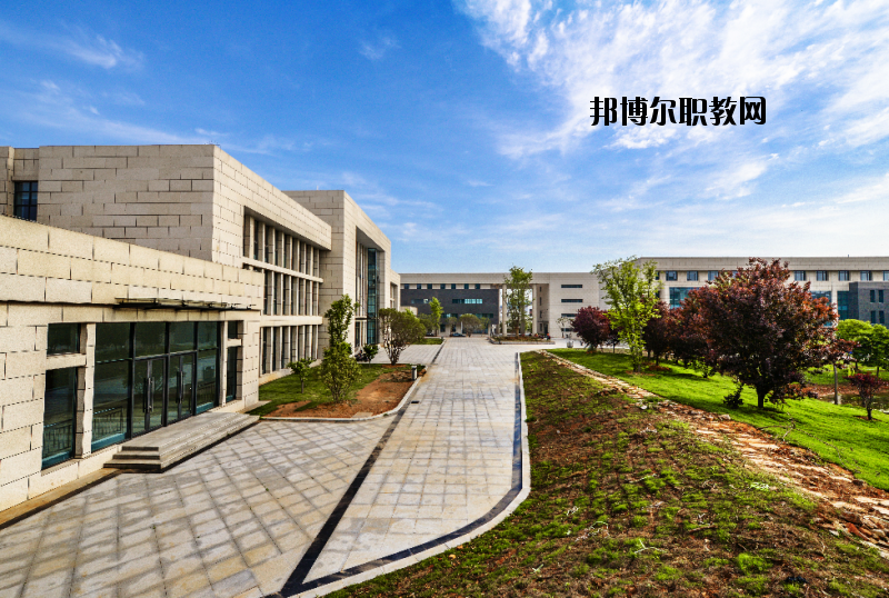 江蘇建筑職業(yè)技術(shù)學(xué)院2020年報(bào)名條件、招生要求、招生對(duì)象