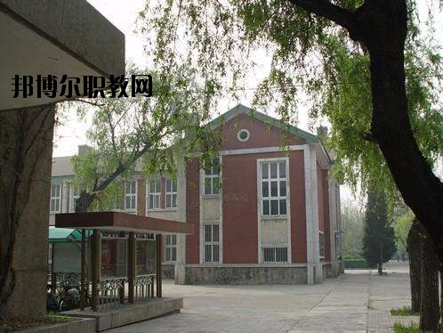 井岡山鐵道職業(yè)技術(shù)學校怎么樣、好不好