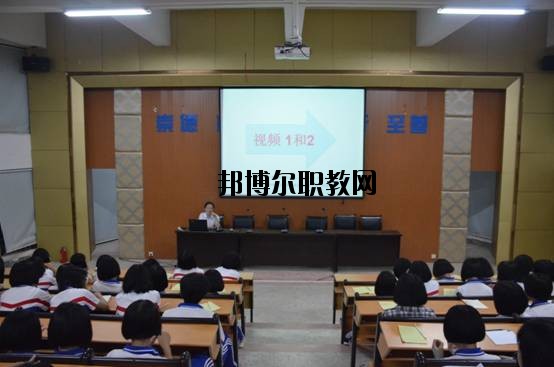 崇義職業(yè)中等專(zhuān)業(yè)學(xué)校2020年報(bào)名條件、招生要求、招生對(duì)象 