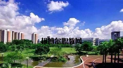 安陸深藍(lán)電子工業(yè)技術(shù)學(xué)校2020年報(bào)名條件、招生要求、招生對象