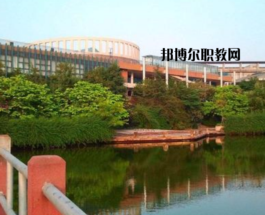 宜昌體育運(yùn)動(dòng)學(xué)校2020年報(bào)名條件、招生要求、招生對(duì)象