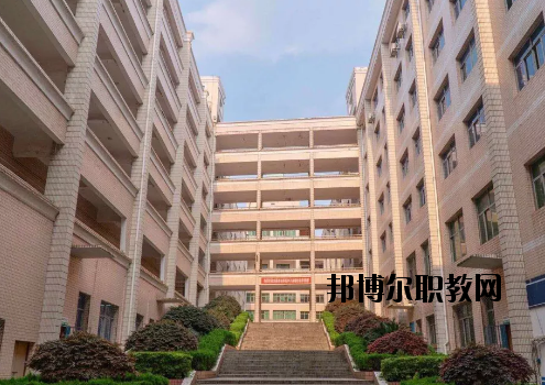 新余新興產(chǎn)業(yè)工程學(xué)校2020年報(bào)名條件、招生要求、招生對(duì)象