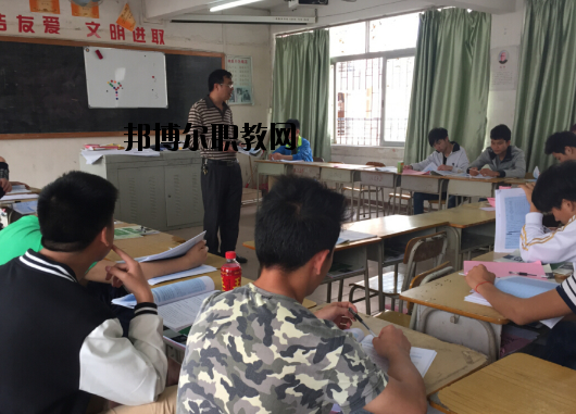 肇慶交通技工學(xué)校2020年報名條件、招生要求、招生對象