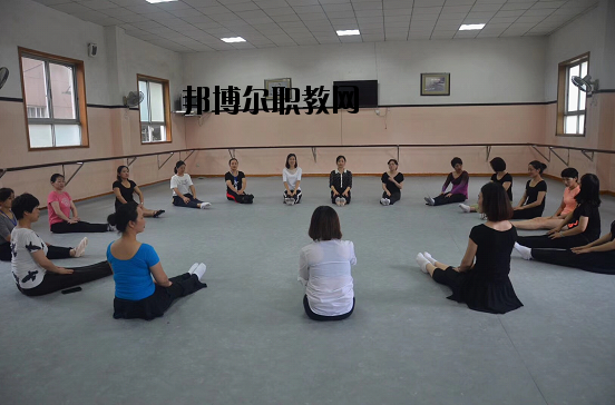 南昌青山湖區(qū)職業(yè)技術(shù)學(xué)校2020年報(bào)名條件、招生要求、招生對(duì)象 