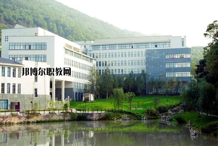 京山職教中心怎么樣、好不好
