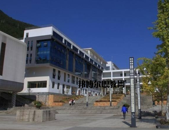 湖北宜昌城市建設(shè)學(xué)校2020年報(bào)名條件、招生要求、招生對(duì)象
