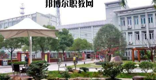 石家莊中美經(jīng)貿(mào)中等專(zhuān)業(yè)學(xué)校怎么樣、好不好